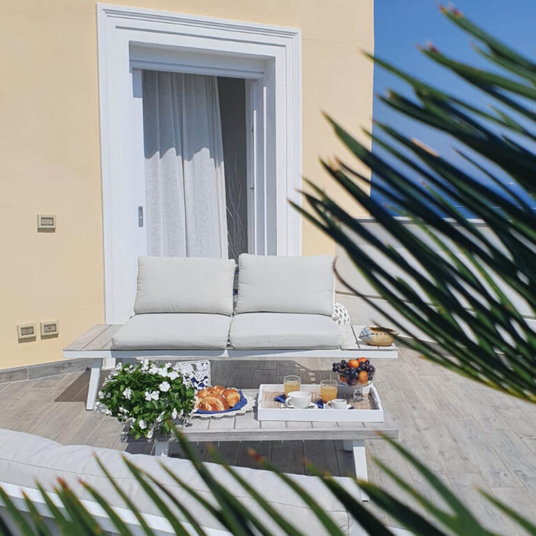 exclusive home ischia